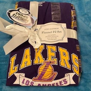 LA Lakers Ladies’ Flannel PJ Set